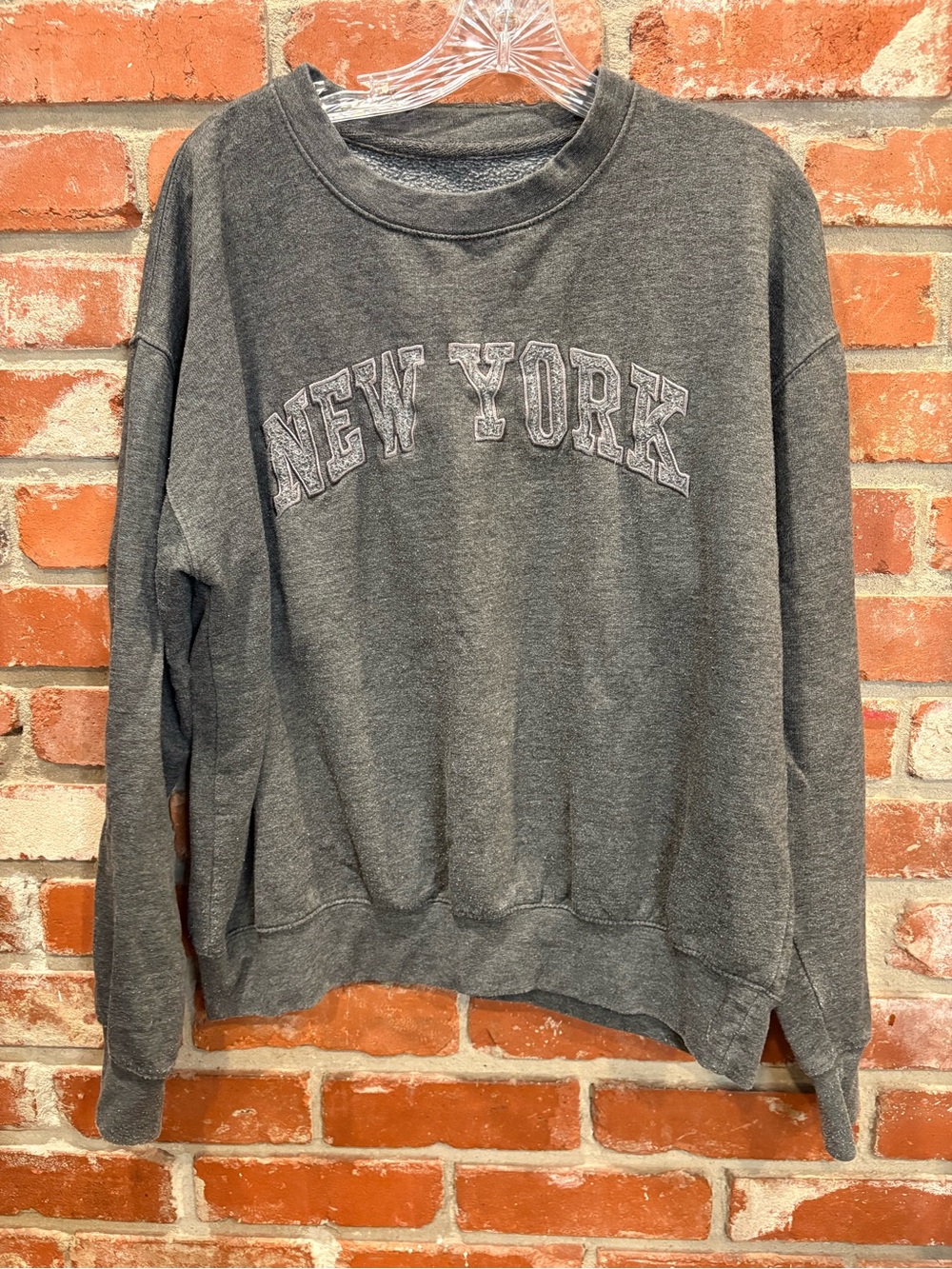 New York Popular Embroidered Crewneck Sweatshirt Large